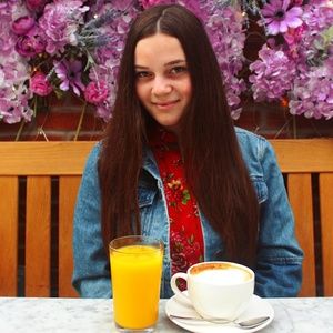 Meet your Posher, Nicole